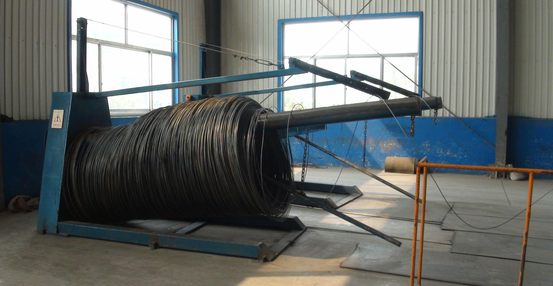 水平 拖 散 式 开卷 系统